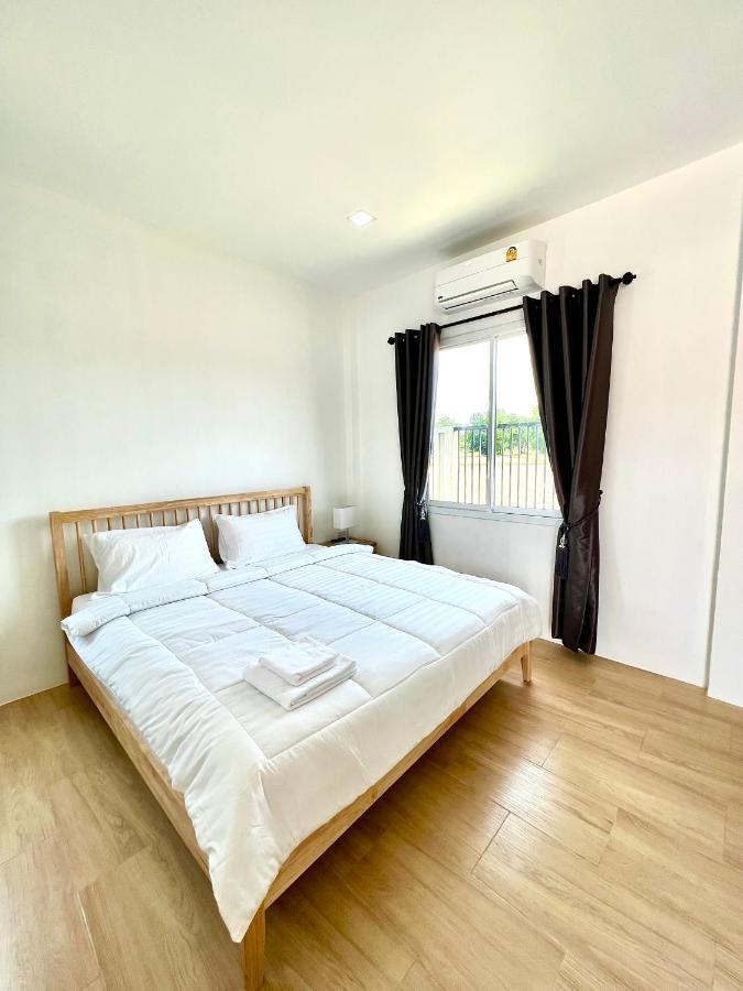 Farm View Resort @Uthai Thani ฟาร์มวิว รีสอร์ท อุทัยธานี Nong Khayang Exterior photo