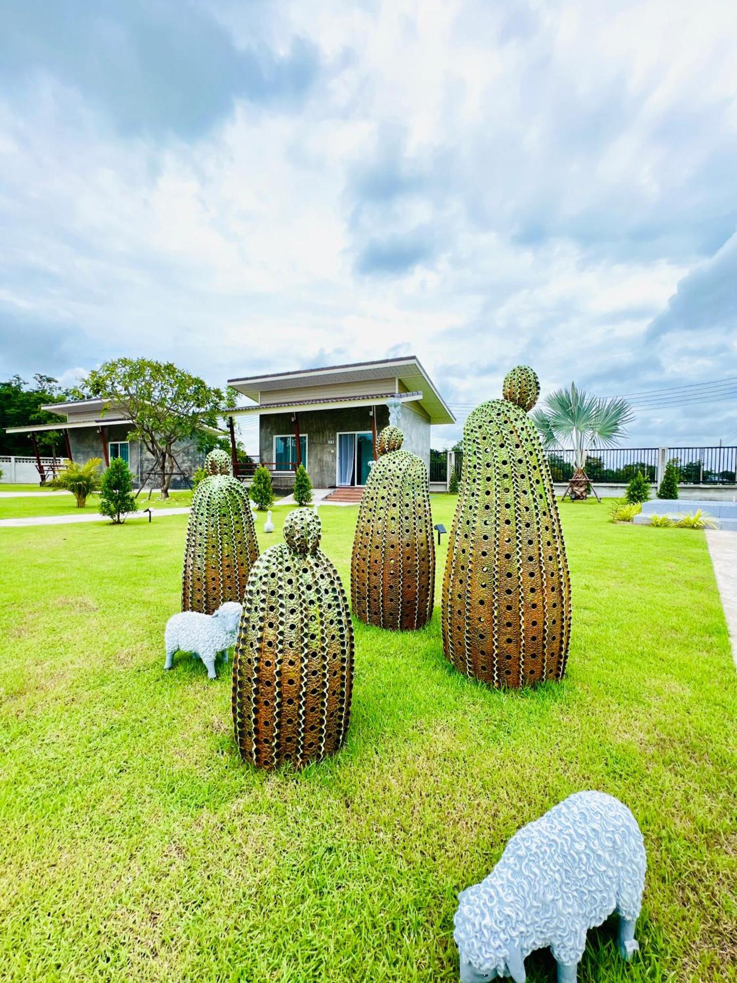 Farm View Resort @Uthai Thani ฟาร์มวิว รีสอร์ท อุทัยธานี Nong Khayang Exterior photo